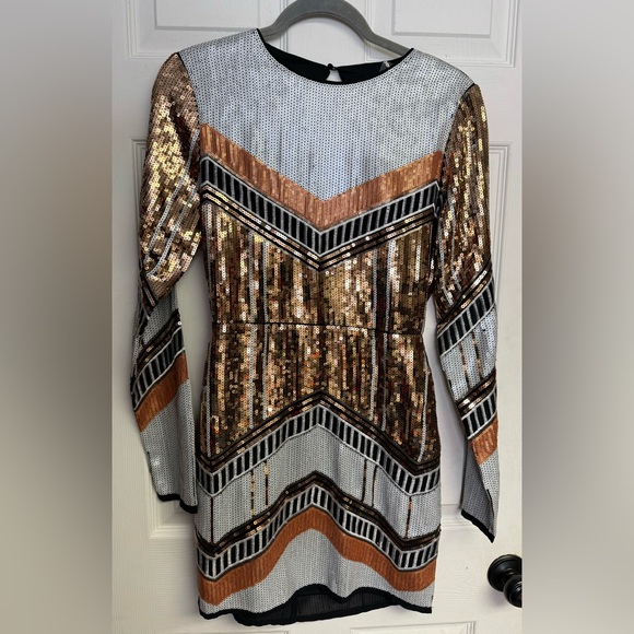 Endless Rose Sequin Backless Mini Dress Size Small Gold Black White NEW - Picture 2 of 15